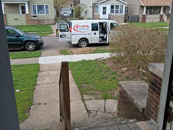 2nd image of 2415 La Salle Ave #1