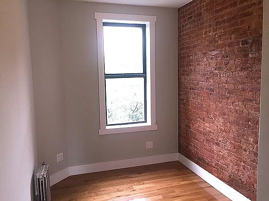 5th image of 463 W 159th St APT 42