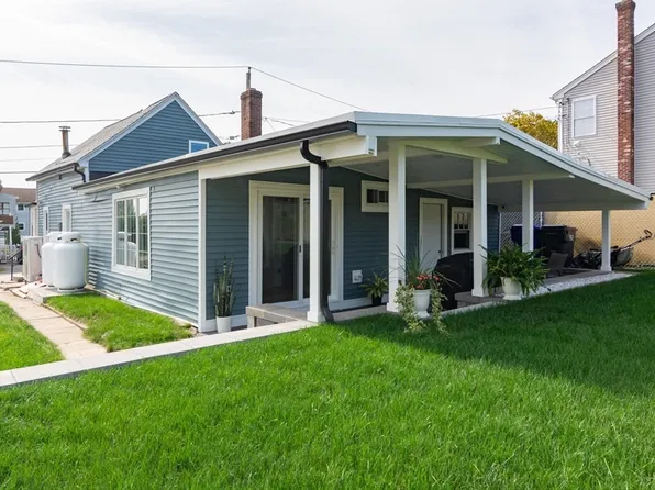 59 Lawrence St, Milford, MA 01757