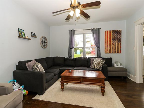 5th image of 3942 Forest Ave