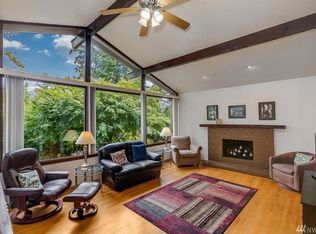 406 NE 190th Pl, Seattle, WA 98155