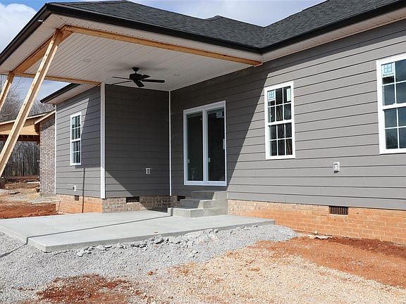 3rd image of 314 Claiborne Cir