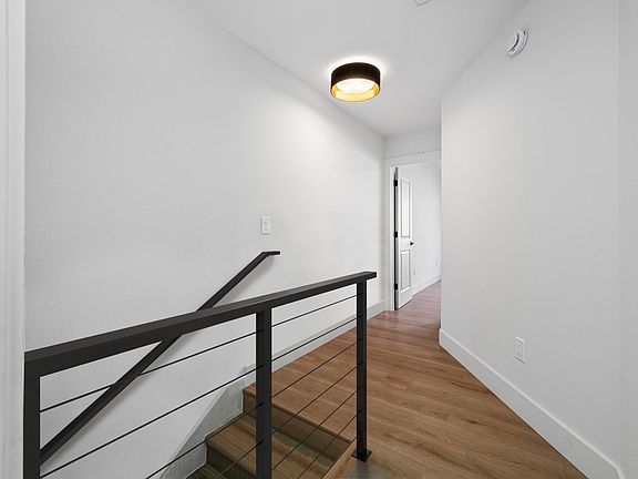 4th image of 6119 Memorial Hwy APT 7