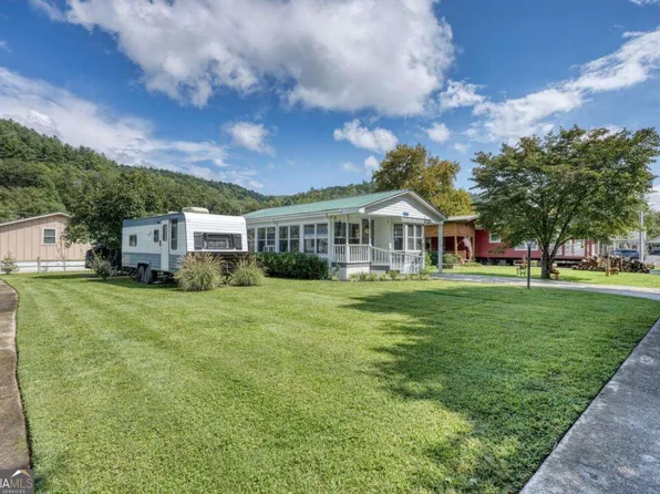 4353 Riverbank Run, Hiawassee, GA 30546