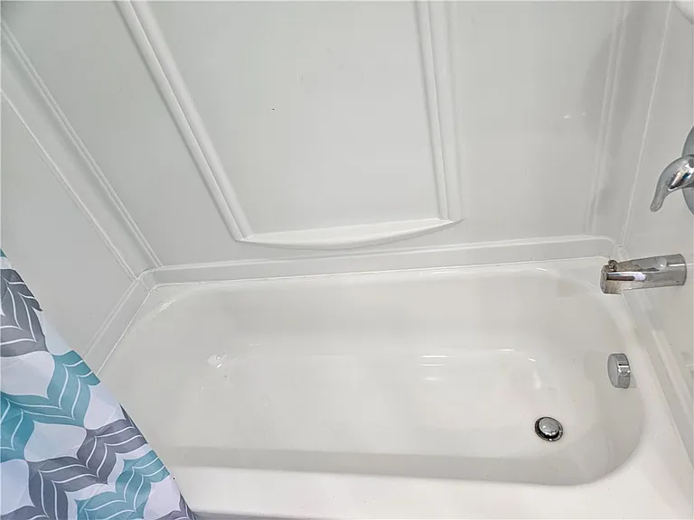 2212 Cronemeyer St — Photo 40
