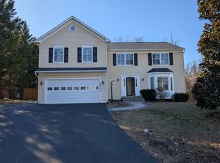 16004 Kings Mountain Rd, Woodbridge, VA 22191