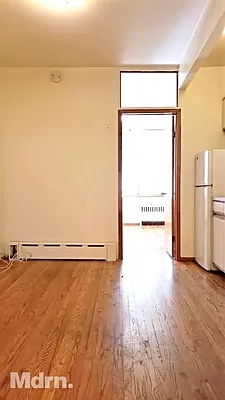 Rented by Mdrn Residential | media 7