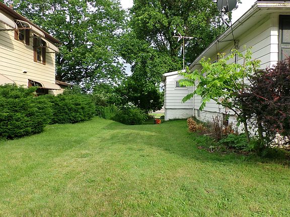 3rd image of 973 Romig Ave