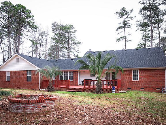 4th image of 105 Sugarcreek Court