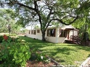 1236 County Road 125, Elmendorf, TX 78112