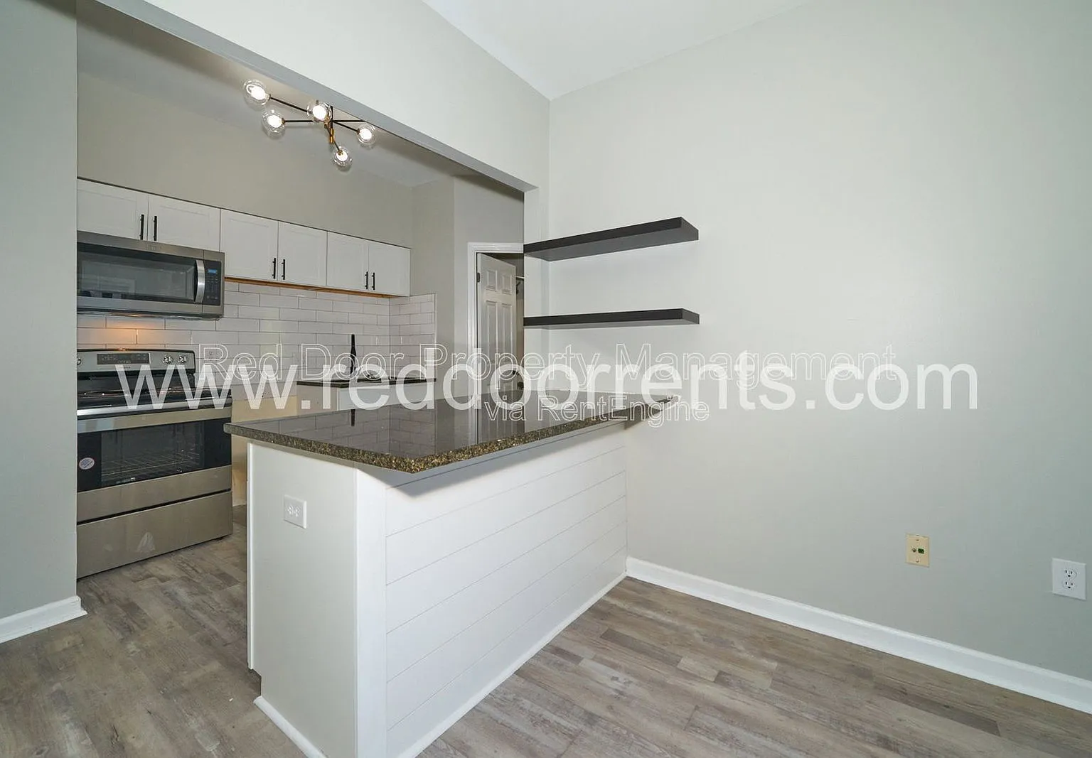 1 bed, 1.0 bath, 480 sqft, $920 — Photo 3