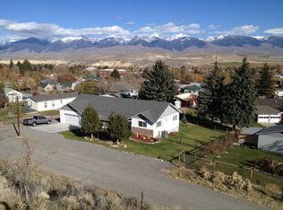 318 W 4th Ave, Salmon, ID 83467