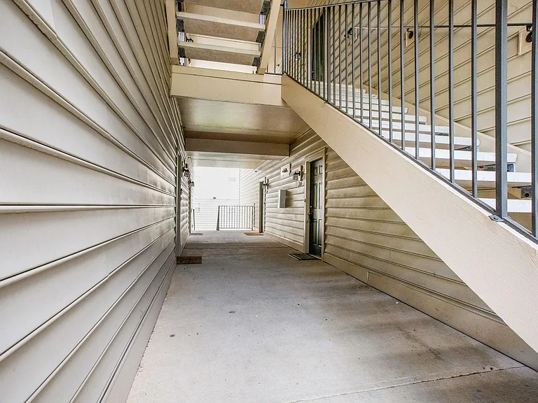 APARTMENT ENTRANCE