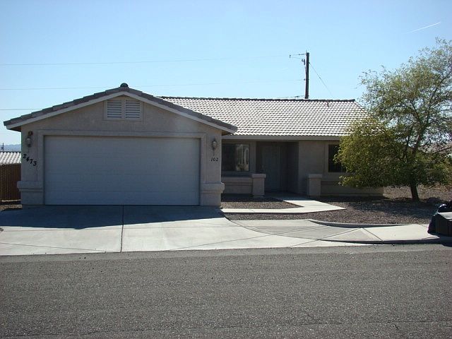 Front view of home