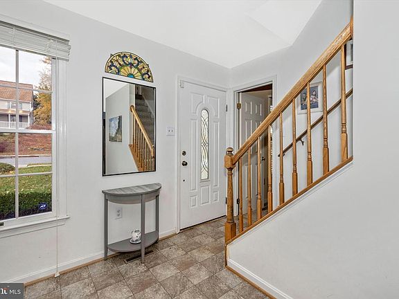 2nd image of 16 Vista Ave