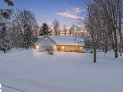 5465 Samels Rd, Williamsburg, MI, 49690