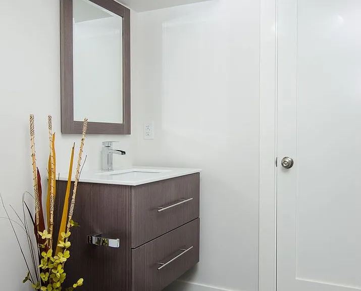 1115 Lake Washington Blvd S — Photo 16