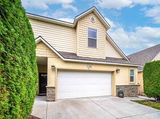 143 Keene Rd, Richland, WA 99352