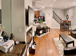 5776 Carrousel Dr #1, Indianapolis, IN 46254