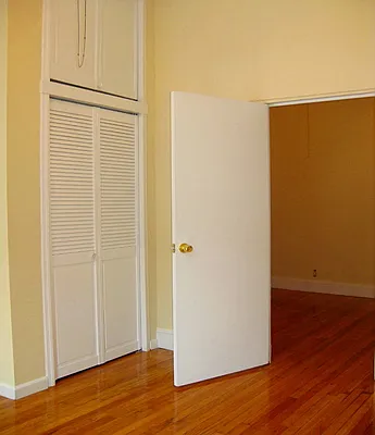 Rented by Moss Realty Company | media 31