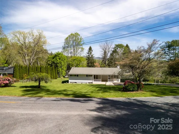196 Woodland Ter, Brevard, NC 28712