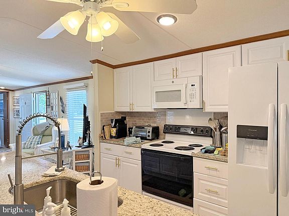 4th image of 28 Branchwood Dr #A-9