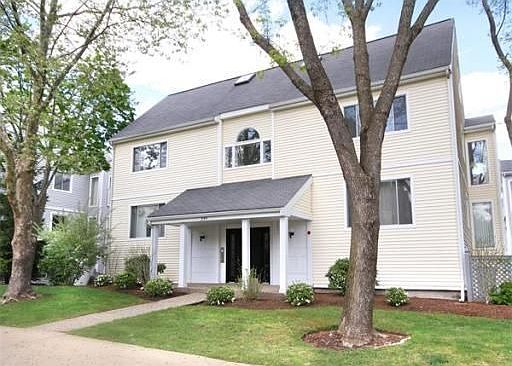 2nd image of 295 Temple St #30