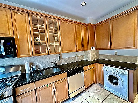 5th image of 175 Eastern Pkwy APT 5F