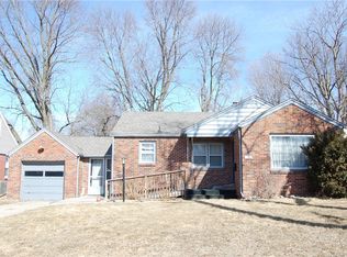 2736 John Patterson Rd, Des Moines, IA 50317