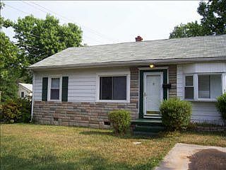 3rd image of 3701 Wooddale Ln
