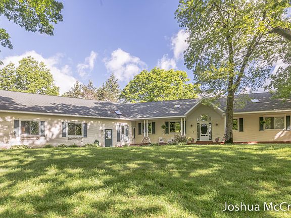 2nd image of 2605 Emery Dr