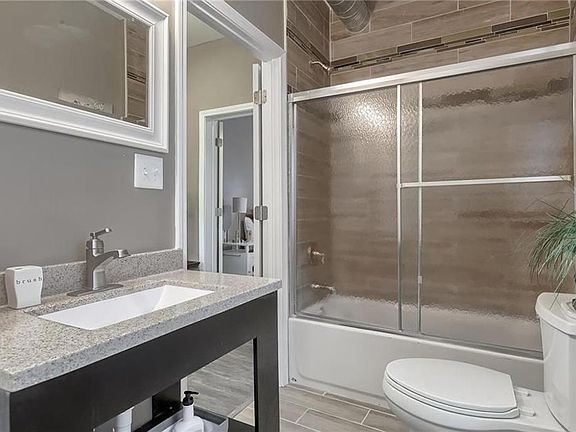 4th image of 6274 Goener Ave #2F