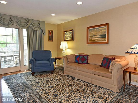 5th image of 7933 Freehollow Dr
