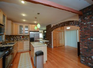 246 Maverick St #1, Boston, MA 02128