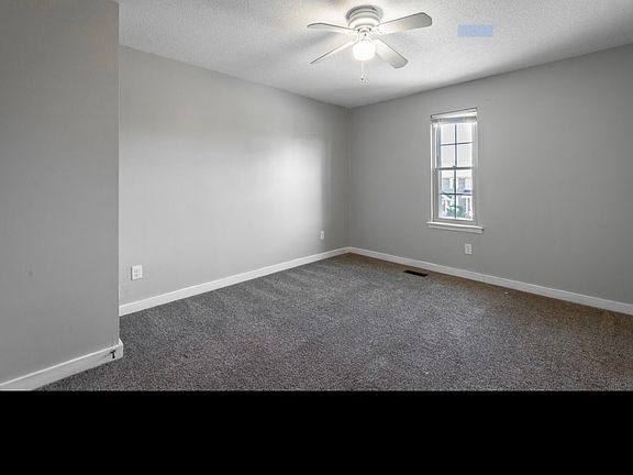 4th image of 1405 Stratton Place Dr #A