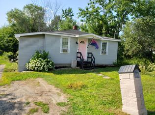 1004 Riverside Dr, Vassalboro, ME 04989