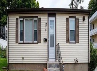 99 Galway Dr, Rochester, NY 14623