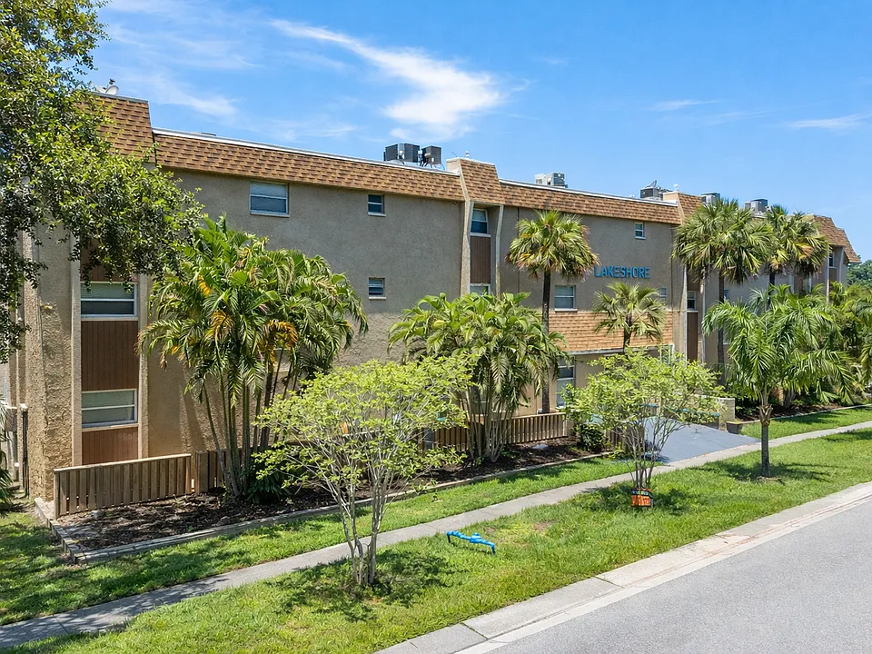Lakeshore Apartments
