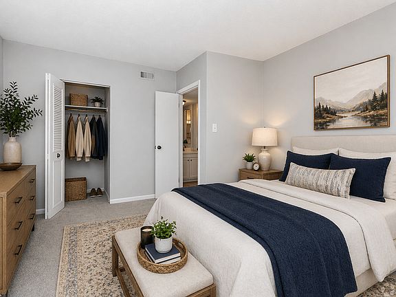 2nd image of 200 Carmen Ave #2006