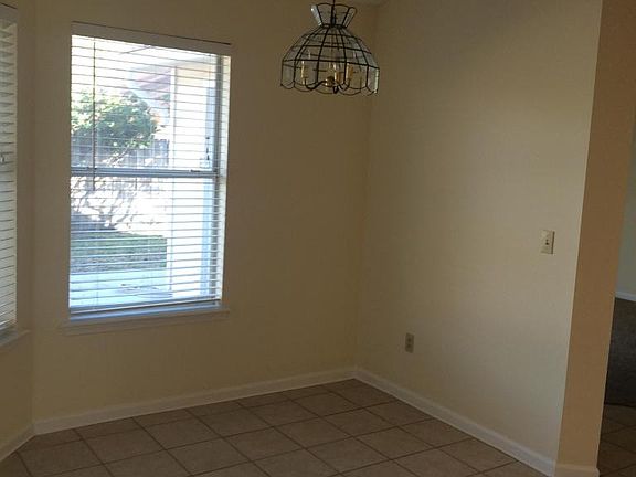 5th image of 8459 Country Bend Cir W