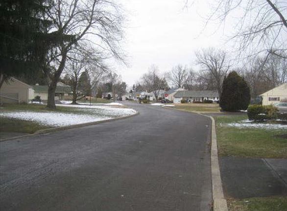 2nd image of 1021 Jeffrey Dr