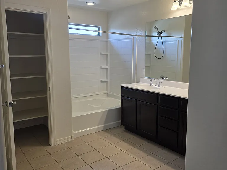 1707 S 82nd Way — Photo 16
