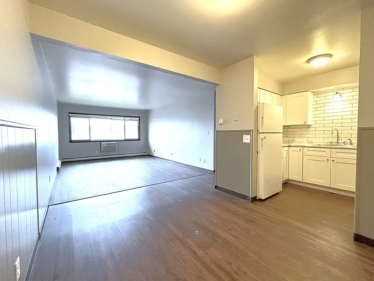94th Homes — Photo 2