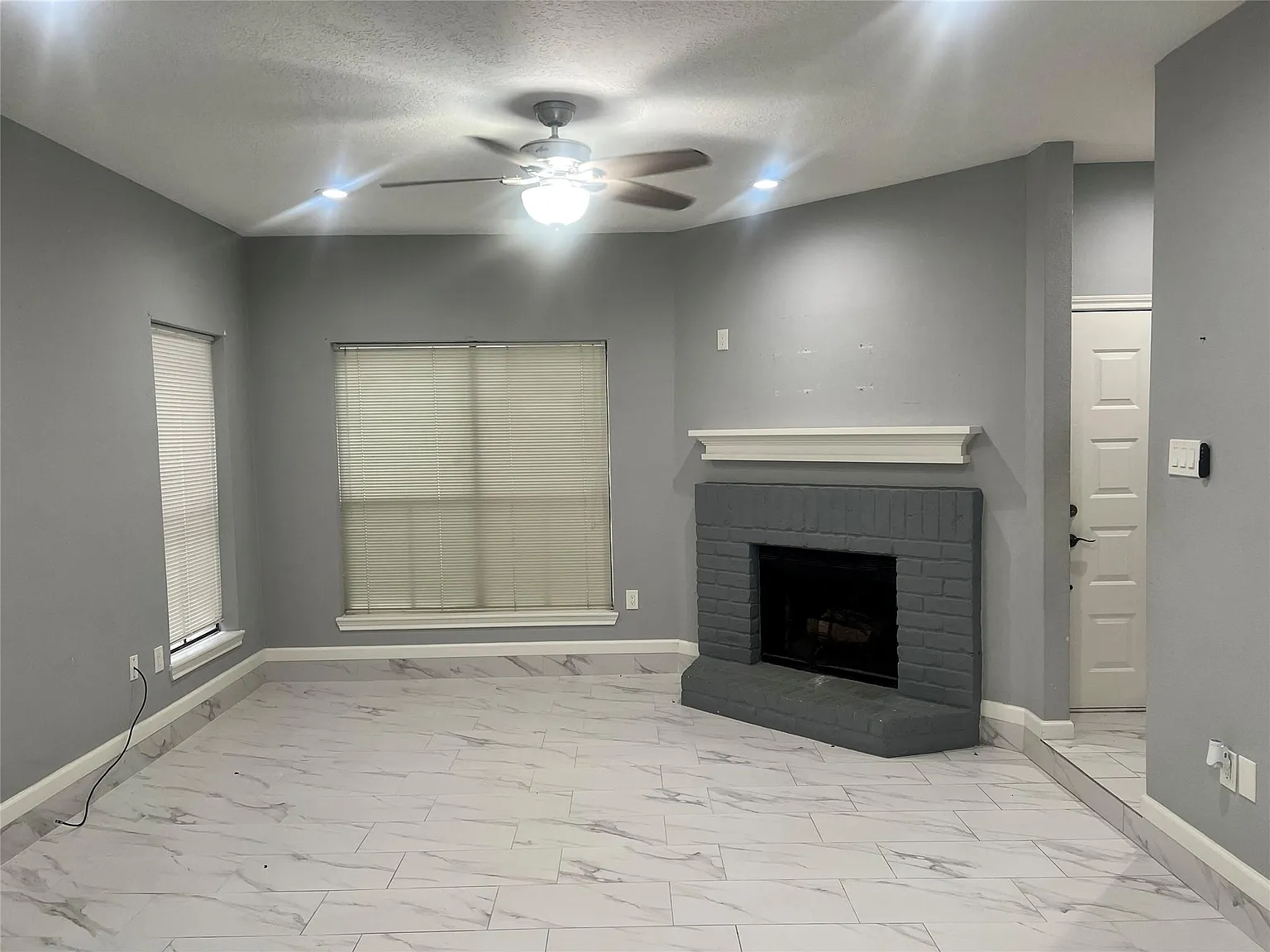 1 bed, 1.0 bath, 873 sqft, $1,200 — Photo 3