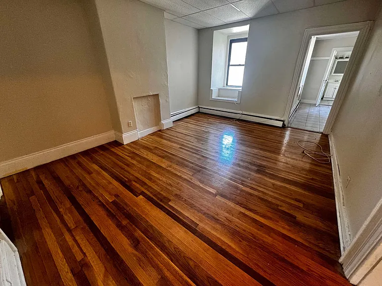 179.5 Harvard St #3-5 — Photo 14