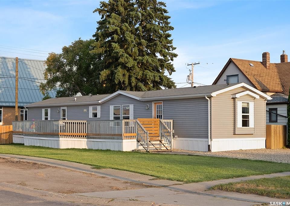 1st image of 294 Byron STREET