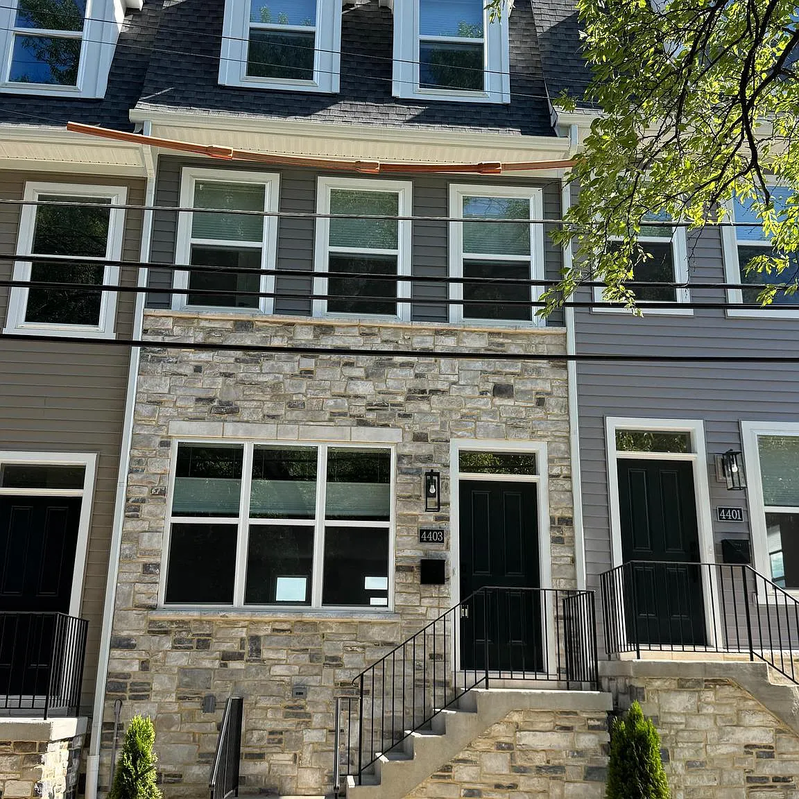 3 bed, 3.5 bath, 2048 sqft, $3,400 — Photo 1
