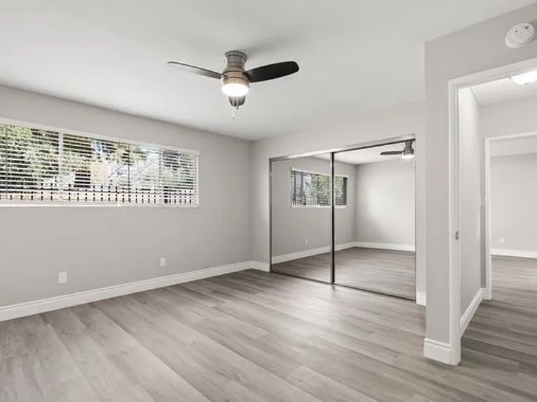 1345 N San Gabriel Ave — Photo 8