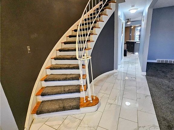 2nd image of 5859 Bear Creek Dr