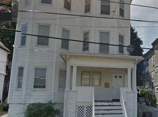 17 Hutchinson St APT 1, Winthrop, MA 02152